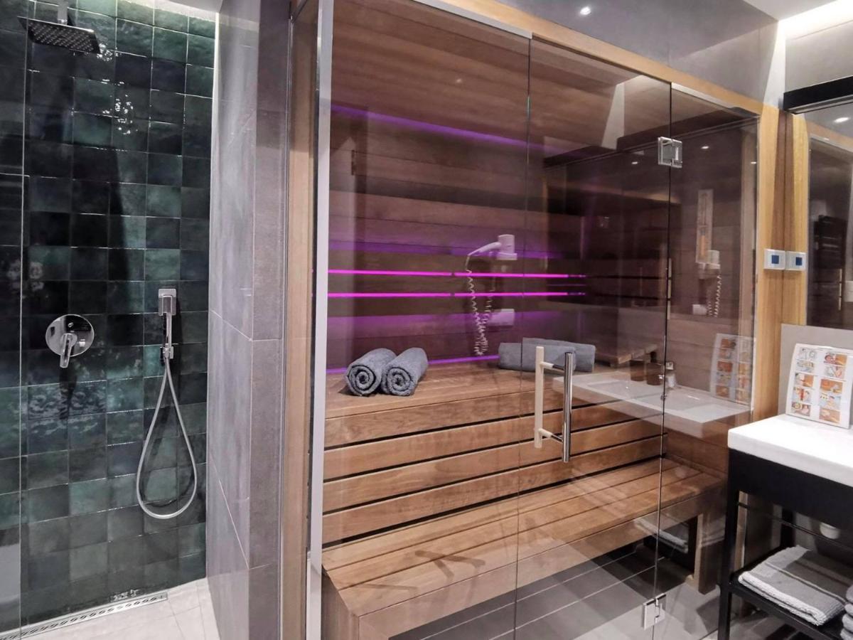 Jacuzzi Apartments Krakow Luaran gambar