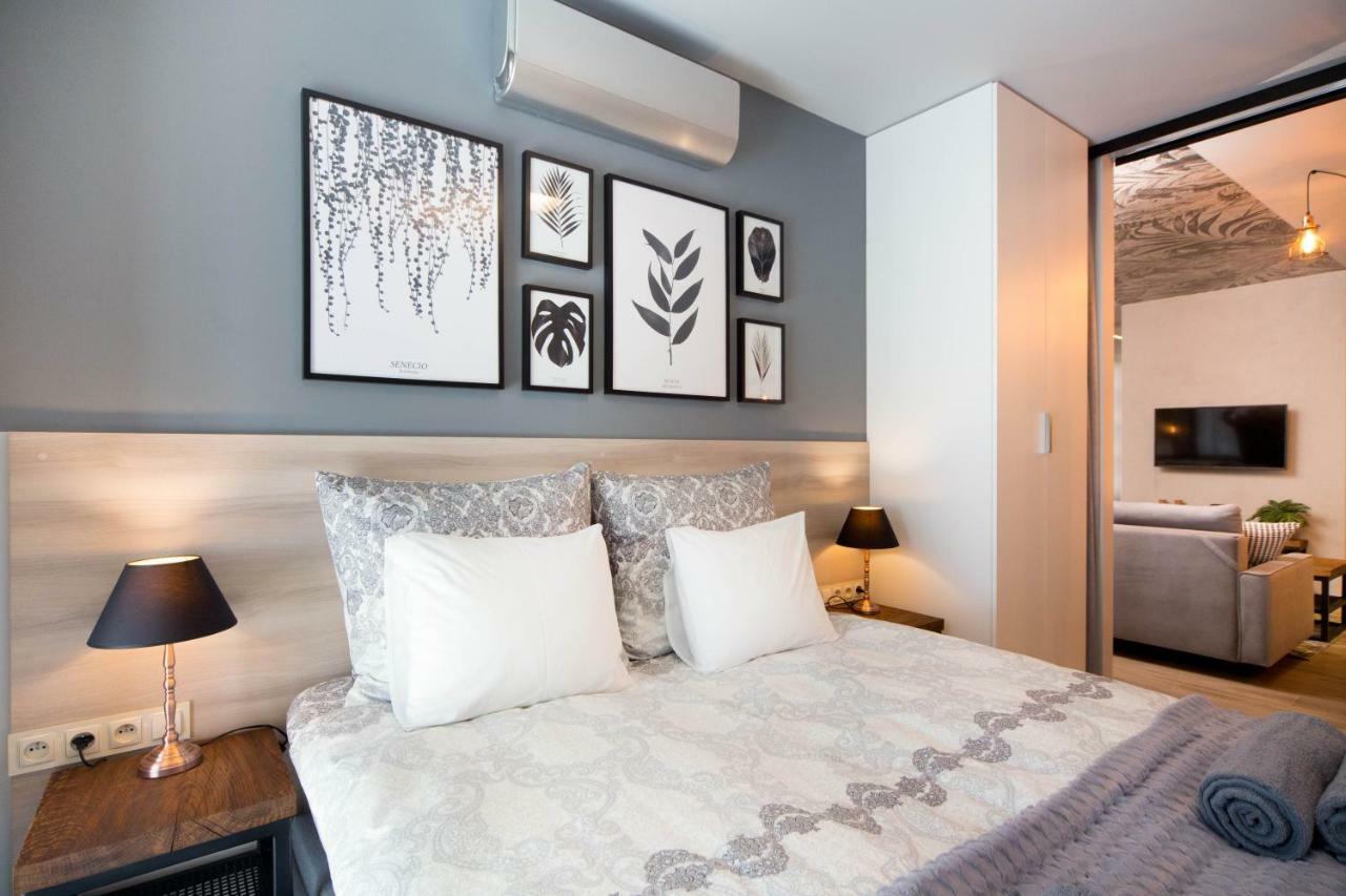 Jacuzzi Apartments Krakow Luaran gambar