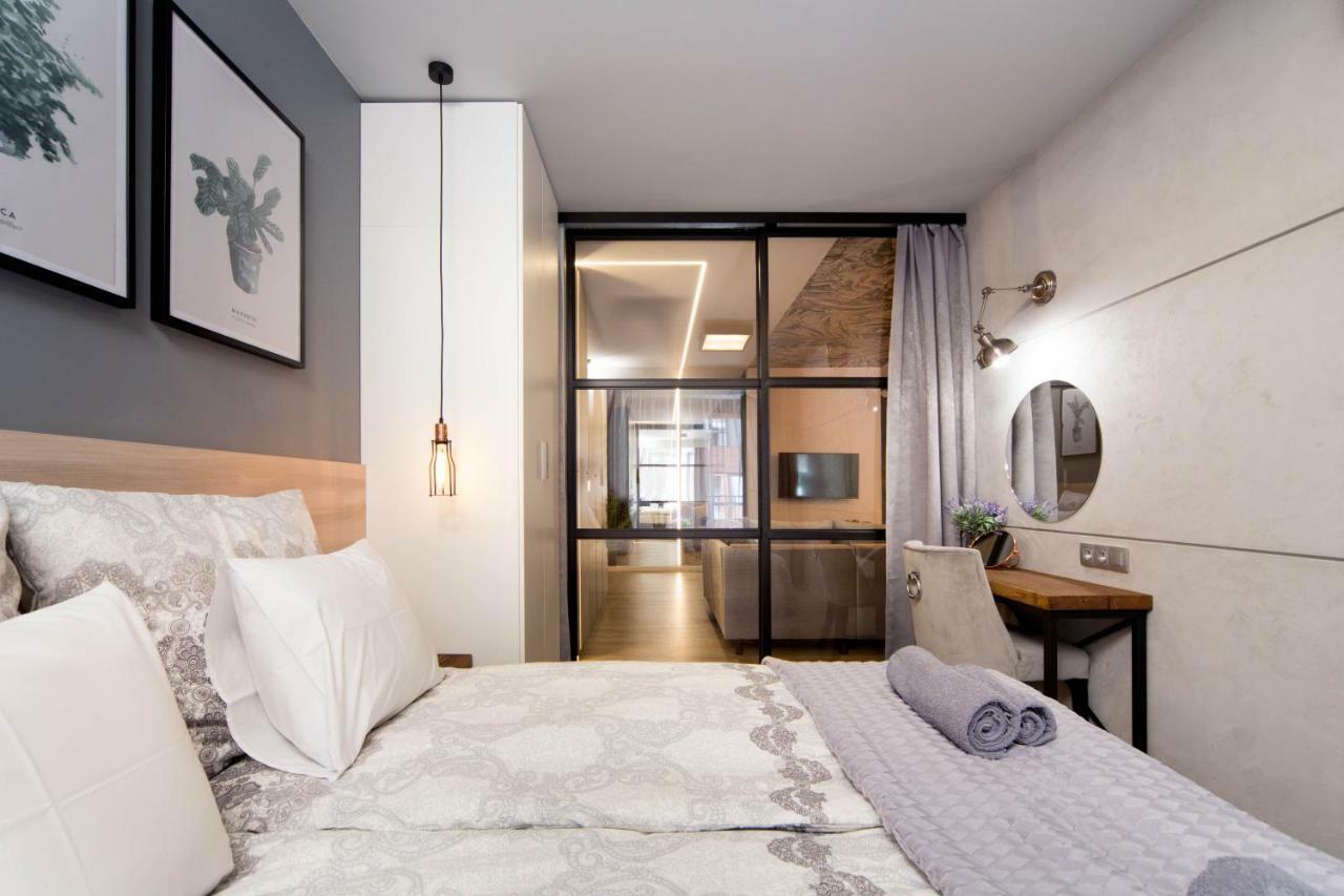Jacuzzi Apartments Krakow Luaran gambar