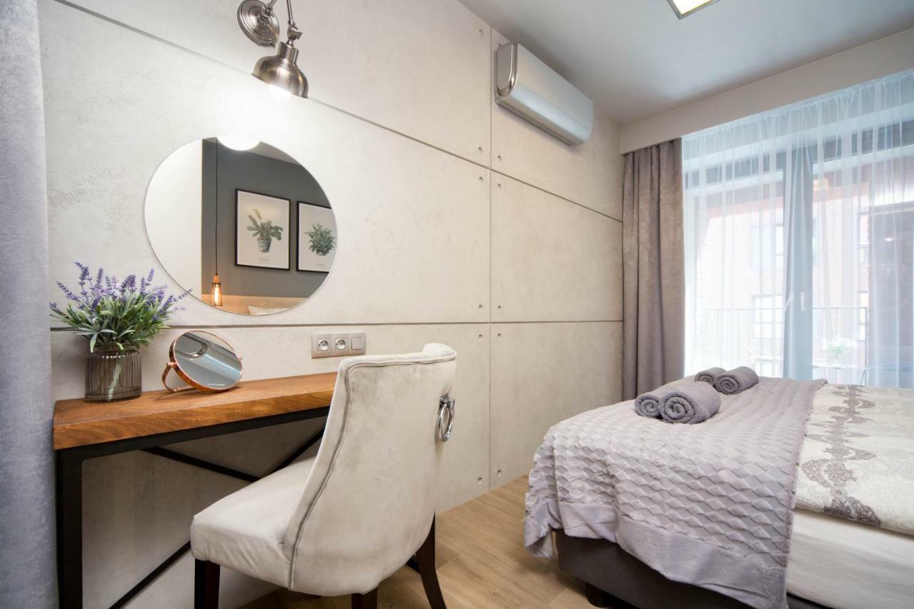 Jacuzzi Apartments Krakow Luaran gambar